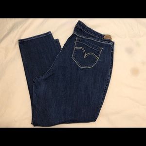 Levi’s mid rise straight leg.